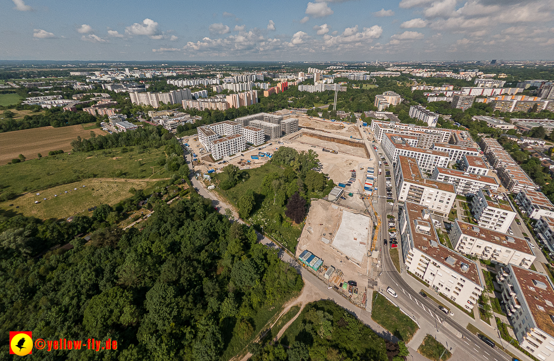 07.06.2023 - Aktuelle Luftbilder aus dem Alexisquartier und Pandion Verde in Neuperlach in München